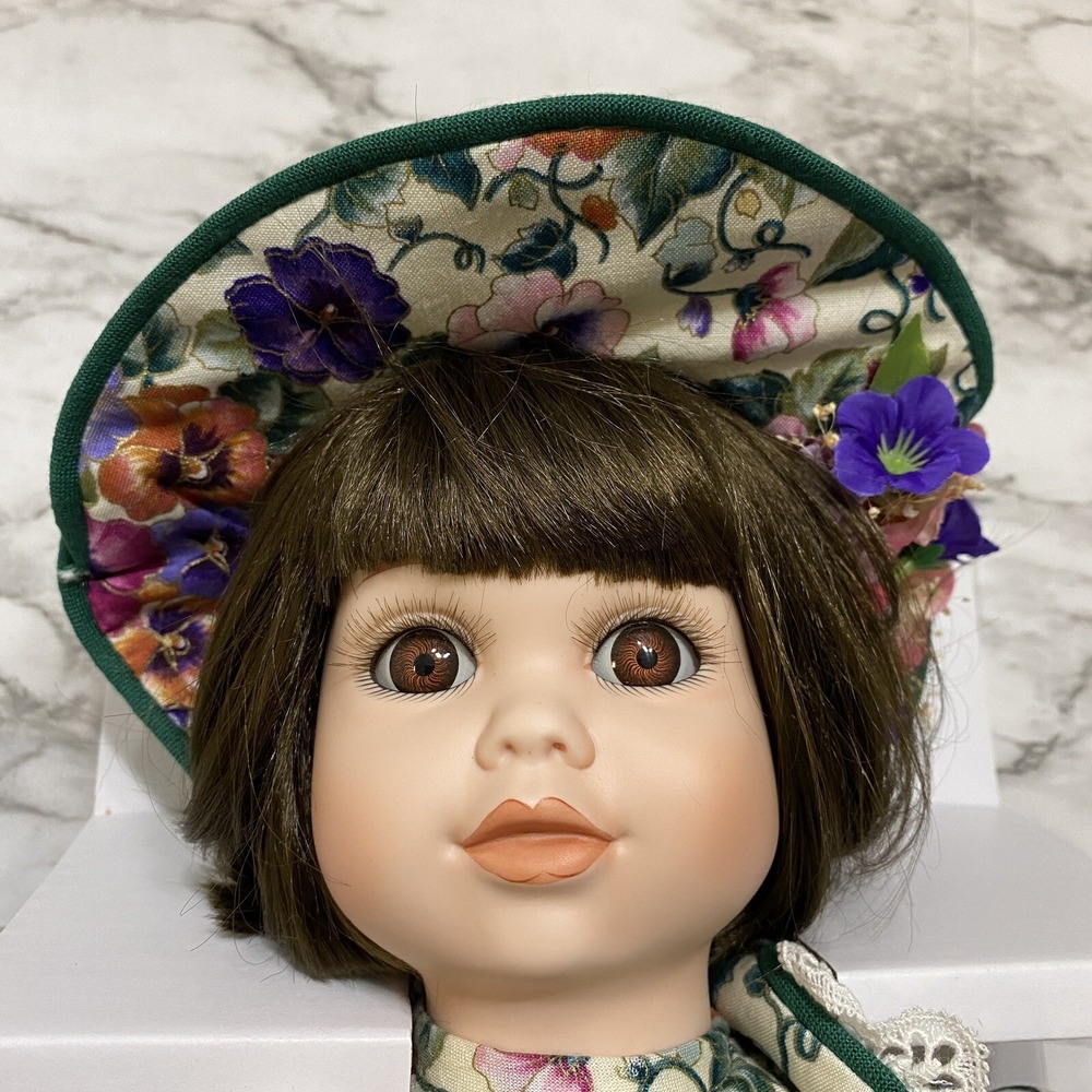 Bob Timberlake Kate Bette Ball Goebel Musical Doll Limited Edition‎ 540/2000 18"